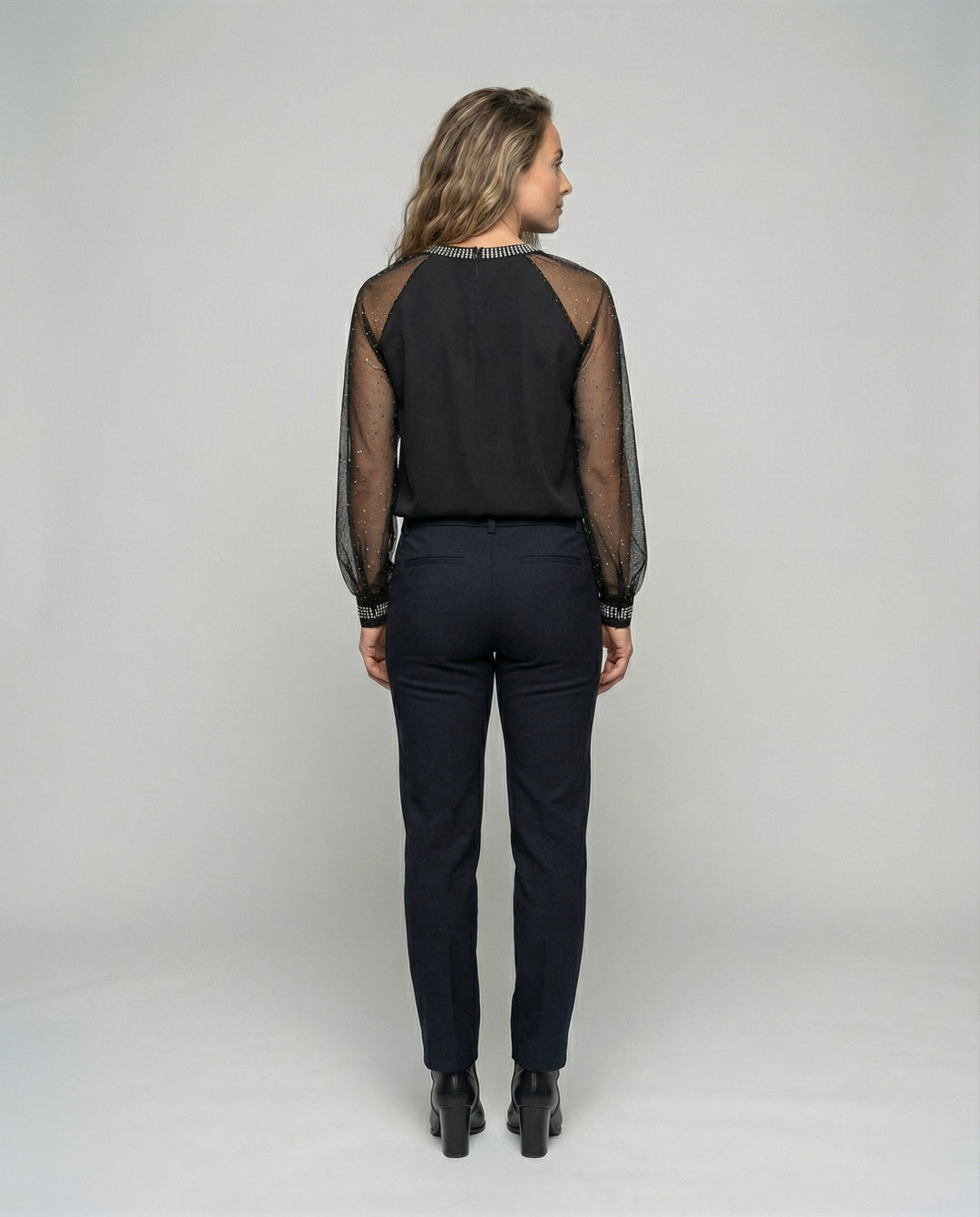 Echoarchiv Damen Mesh-Bluse mit Strassbesatz und transparenten Ärmeln