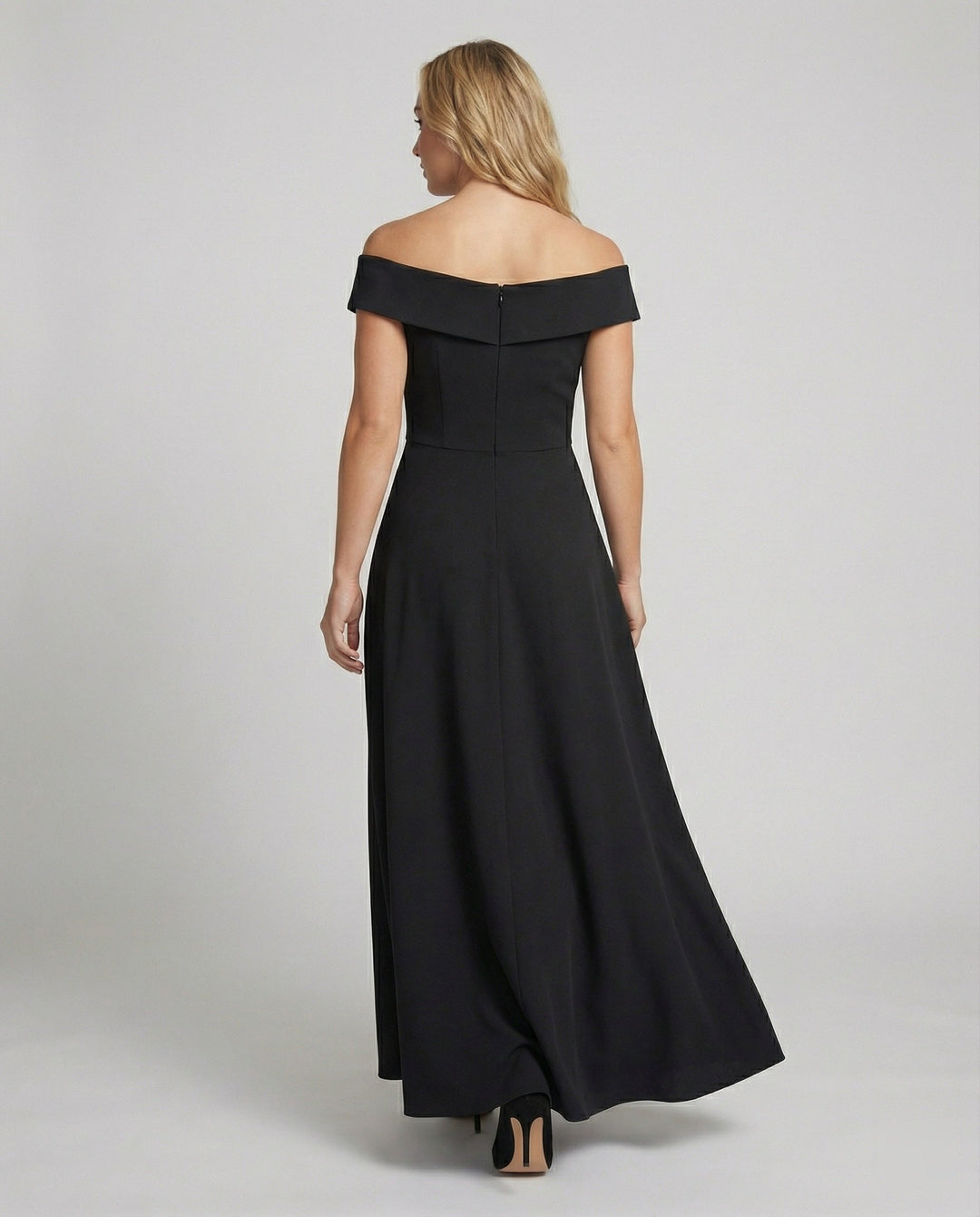 Echoarchiv | Elegantes Off-Shoulder Langes Catwalk Abendkleid