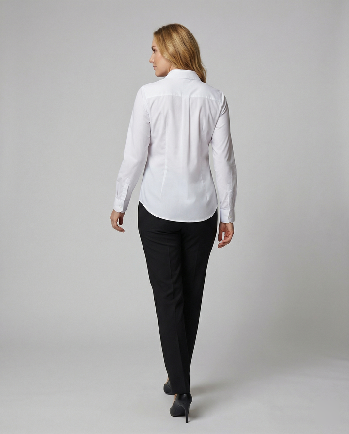 Hemdbluse Damen figurbetont mit Knopfdetails