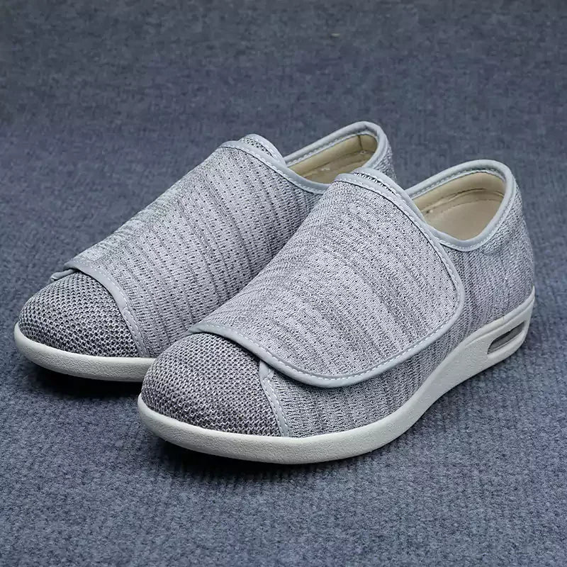 Echoarchiv | Orthopädische Klettverschluss-Schuhe