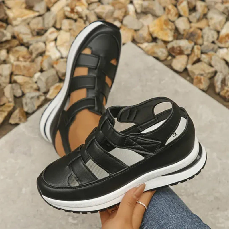 Echoarchiv | Orthopädische Klettsandalen