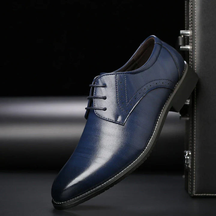 Echoarchiv | Schuhe Anzugschuhe Aus Leder Klassische Passform Brogue Details Schnürung
