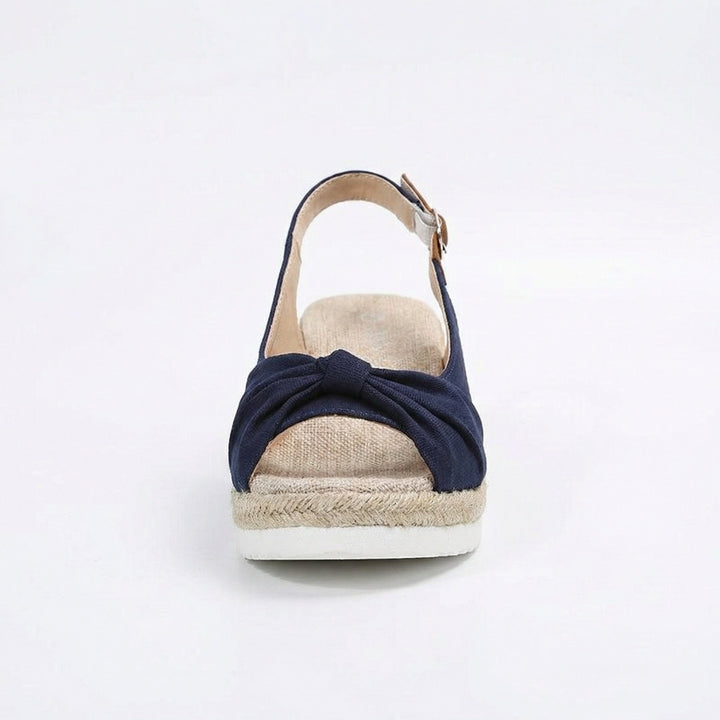 Echoarchiv | Orthopädische Sandalen mit Zehenspitzen