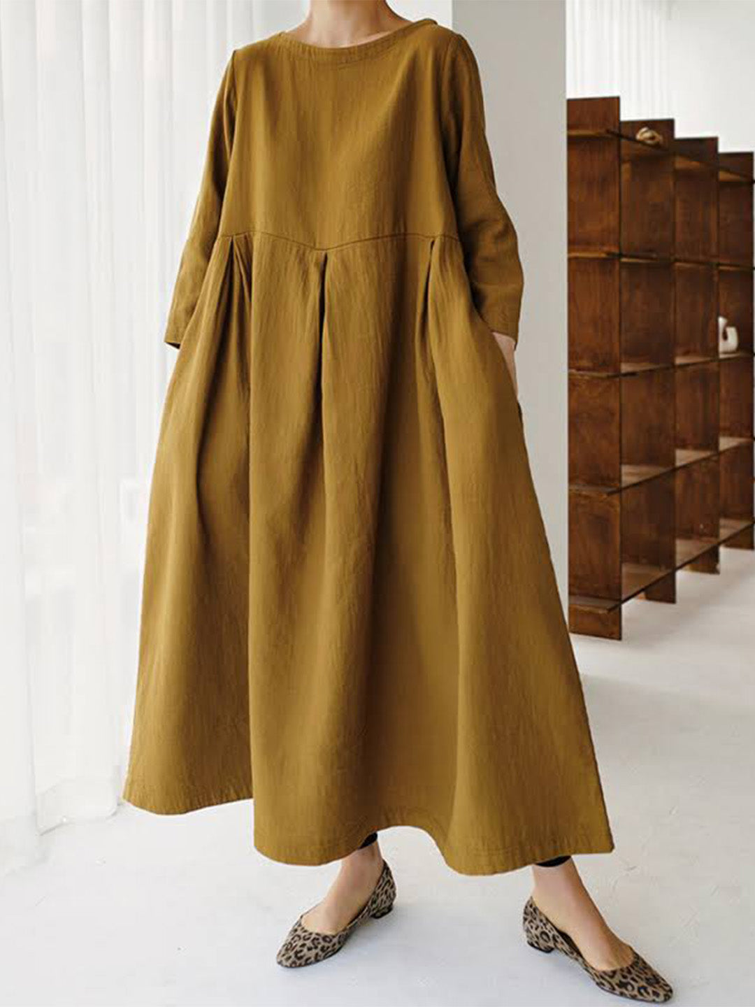 Echoarchiv | Lockeres Leinenkleid mit Seitentaschen