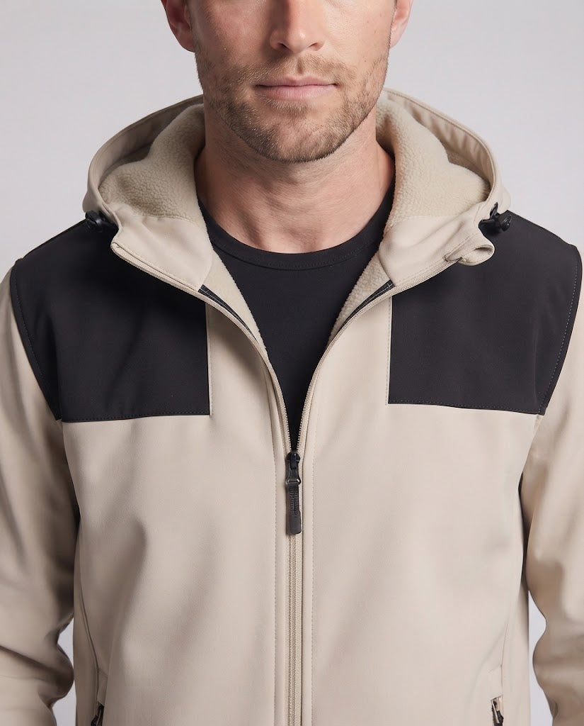 Herren Softshell-Kapuzenjacke mit wärmender Fleece-Innenlage und winddichter, wasserabweisender Oberfläche Echoarchiv