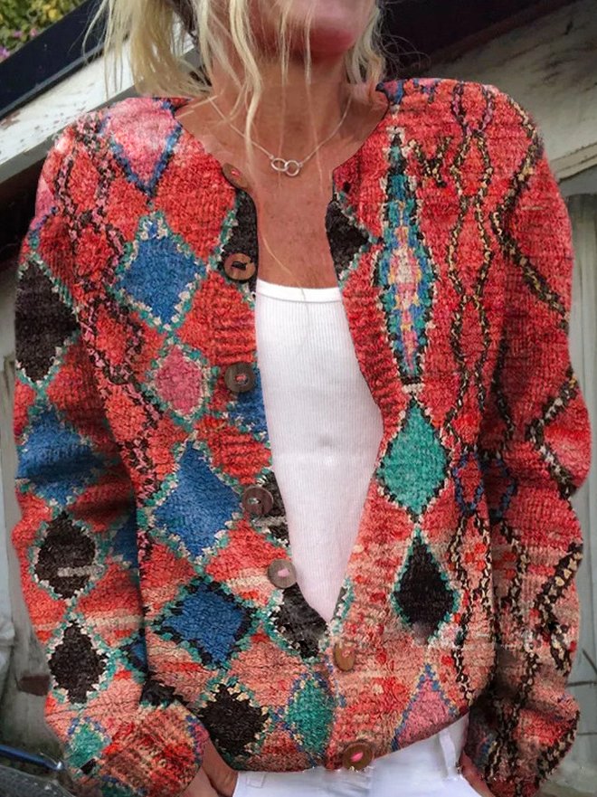 Echoarchiv | Weiche Strickjacke mit Blütenstickerei