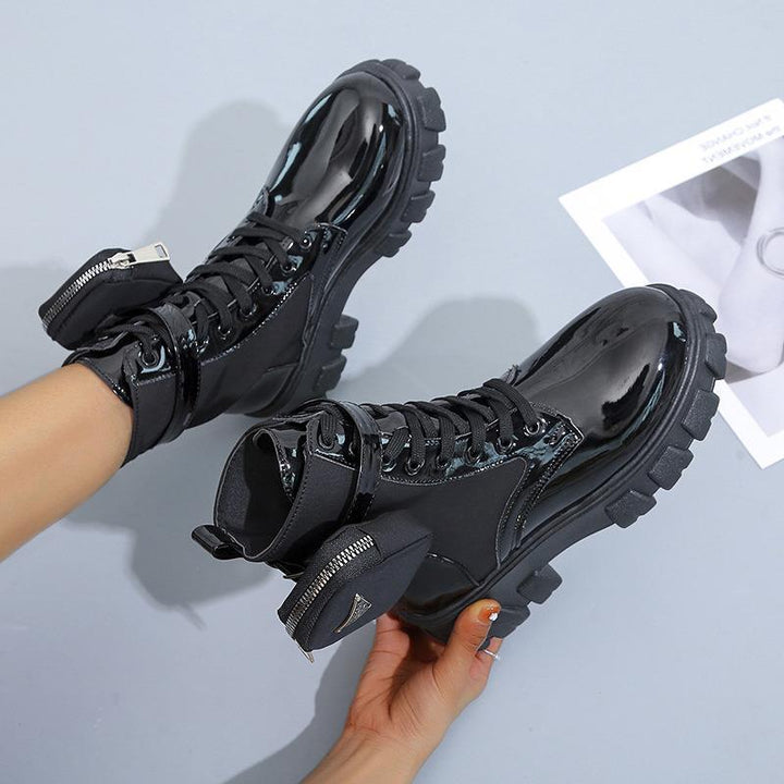 Modische Stiefel für Frauen Echoarchiv