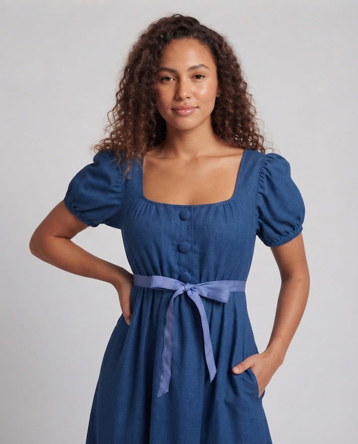 Frauen Elegantes Maxikleid mit Puffärmeln und Taillengürtel Echo Archiv