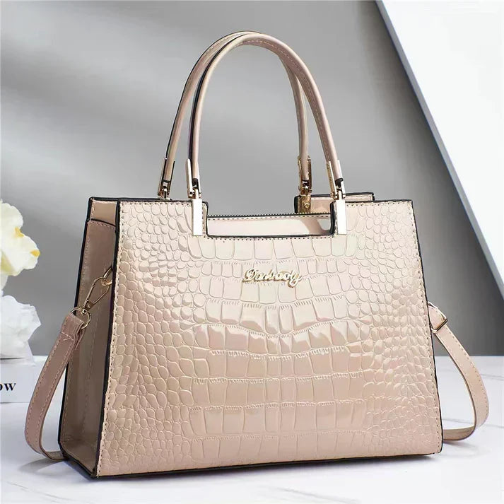 Echoarchiv | Frauen glänzende handtasche