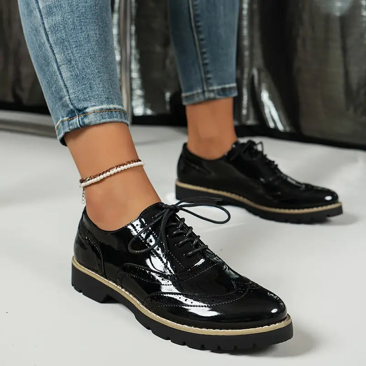 Echoarchiv | Modisch Gestanzte Lackschuhe Für Damen