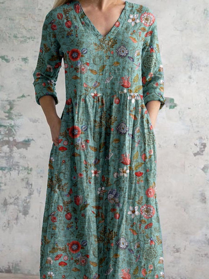 Echoarchiv | Bauchbedeckendes Blumenkleid