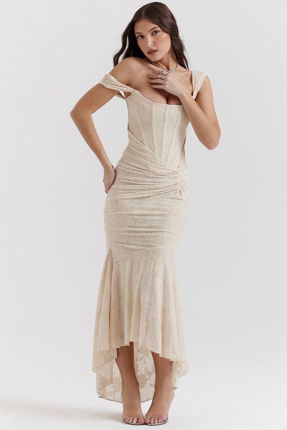 Elegantes Taillenkleid – Élara