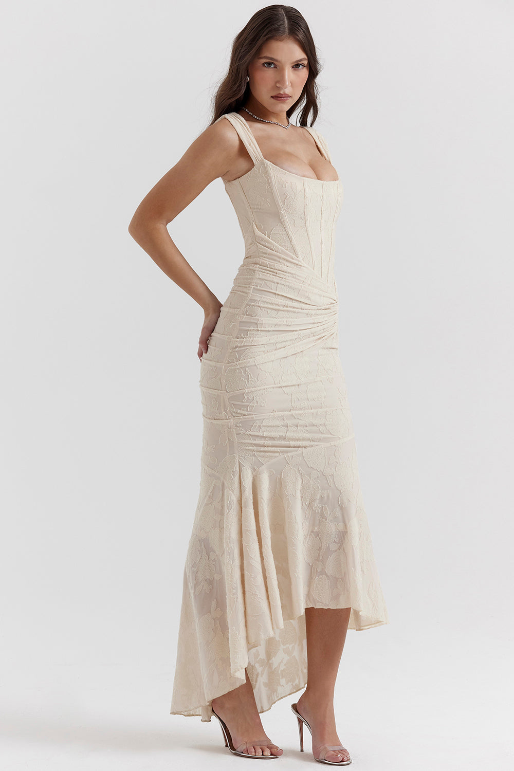 Elegantes Taillenkleid – Élara