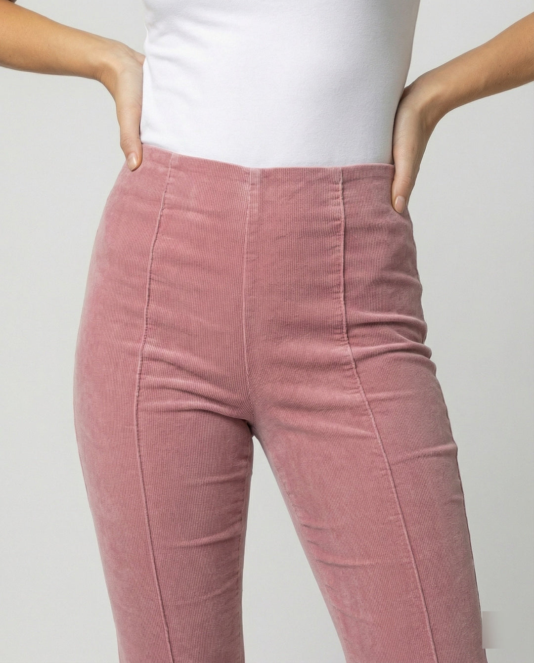 Damen Flared Cord-Hose mit hohem Bund und weichem Material Echoarchiv