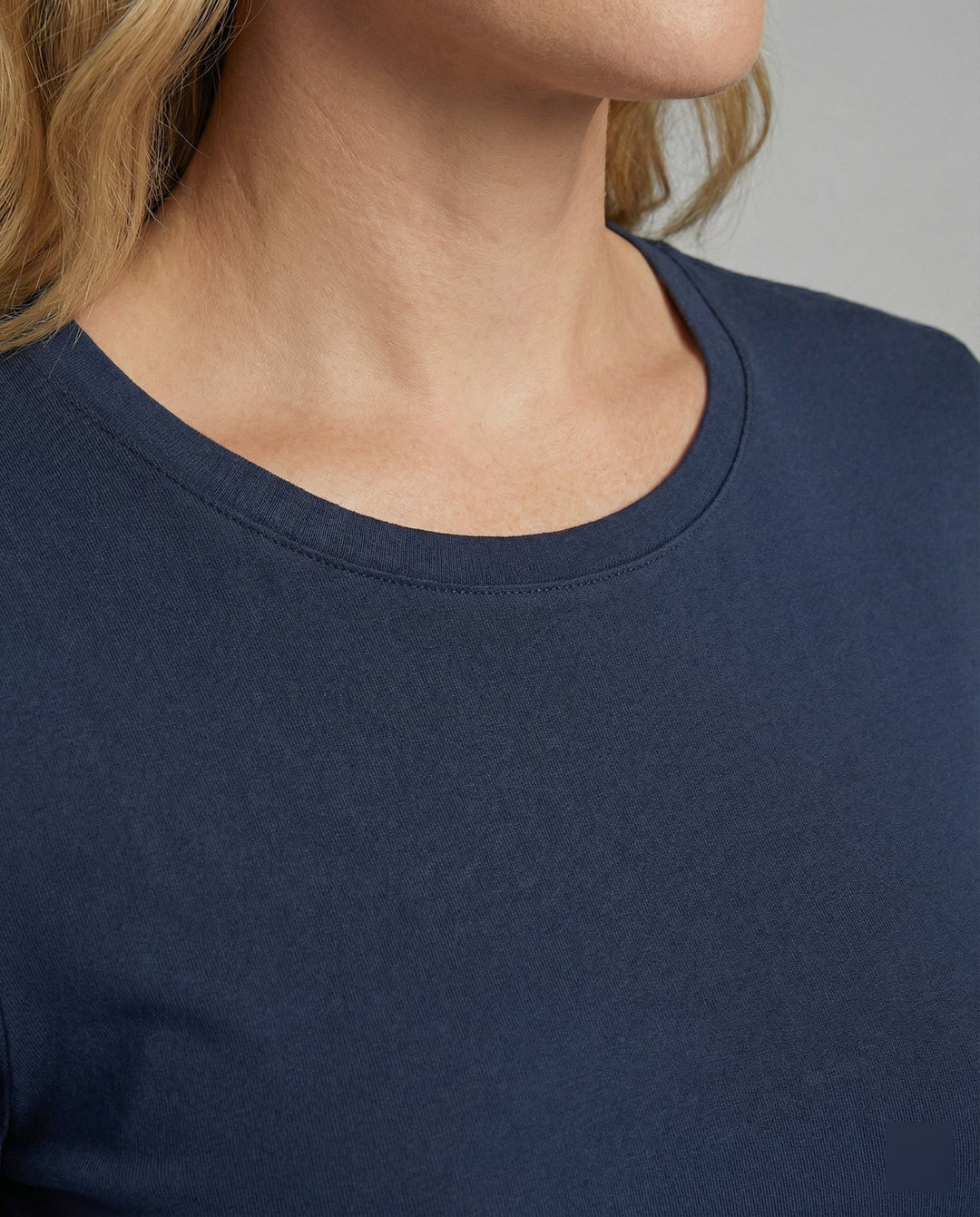 Damen Lässiges Oberteil mit Eleganten 3/4-Ärmeln und Geschwungenem Saum Echoarchiv