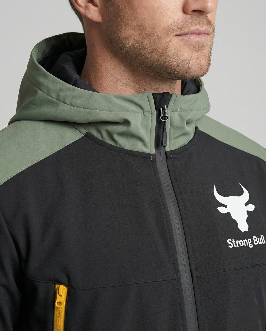 Echoarchiv | Herrenjacke mit Reißverschluss, Kapuze und Farbblockdesign