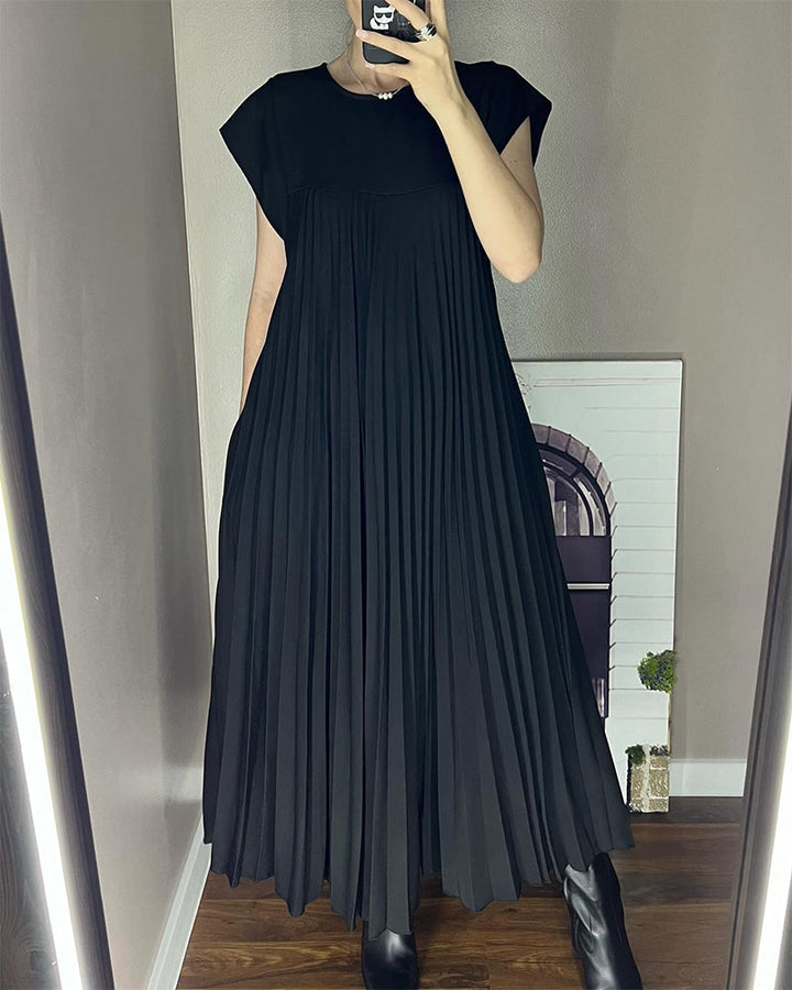 Echoarchiv | Ärmelloses Plisseekleid
