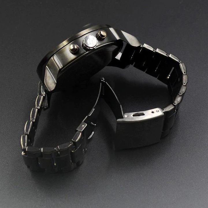 Echoarchiv – Schlanke, elegante Herrenuhr des Managers
