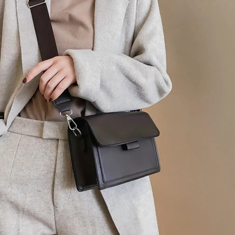 Echoarchiv | Damen Crossbody Bag Schwarz Kleine