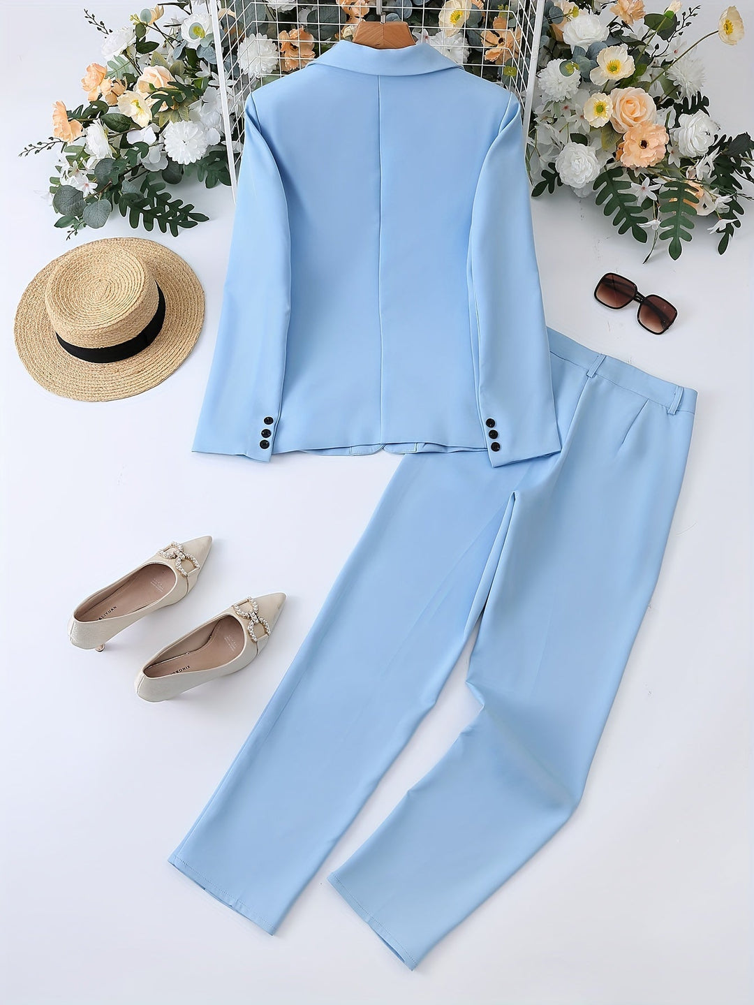 Echoarchiv | Klassischer Stil mit Revers-Blazer-Set