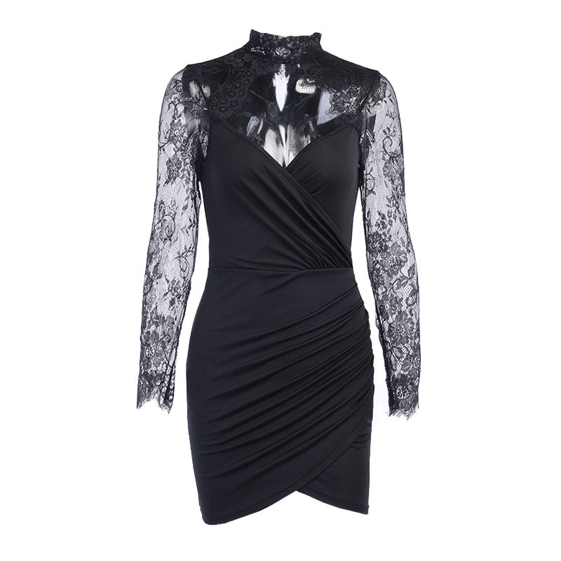 Mini Kleid mit Spitzenbesatz und hohem Kragen – Élara