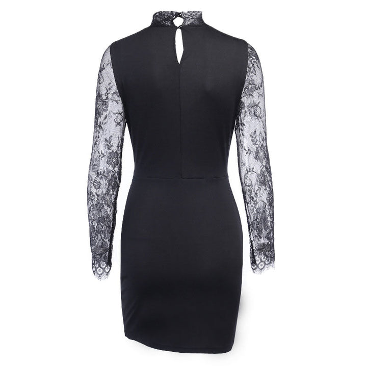 Mini Kleid mit Spitzenbesatz und hohem Kragen – Élara