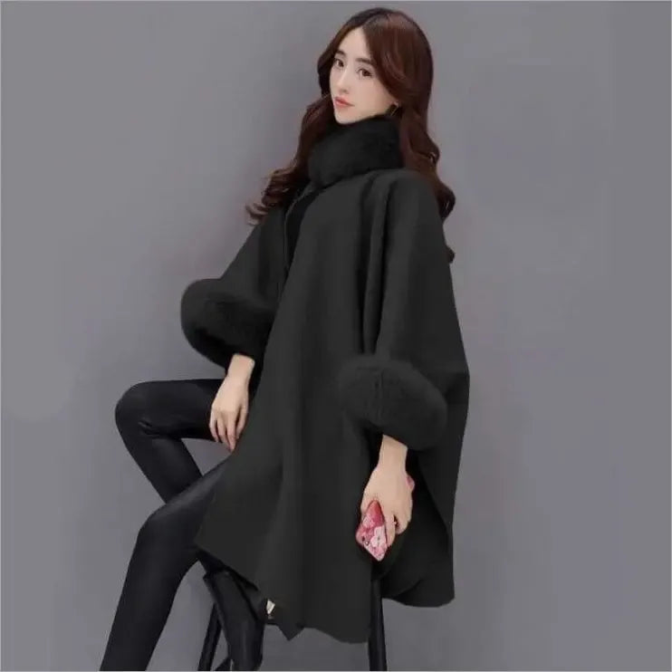 Echoarchiv | Cape-Jacke - eleganter Damen-Cape mit Kunstpelz-Besatz