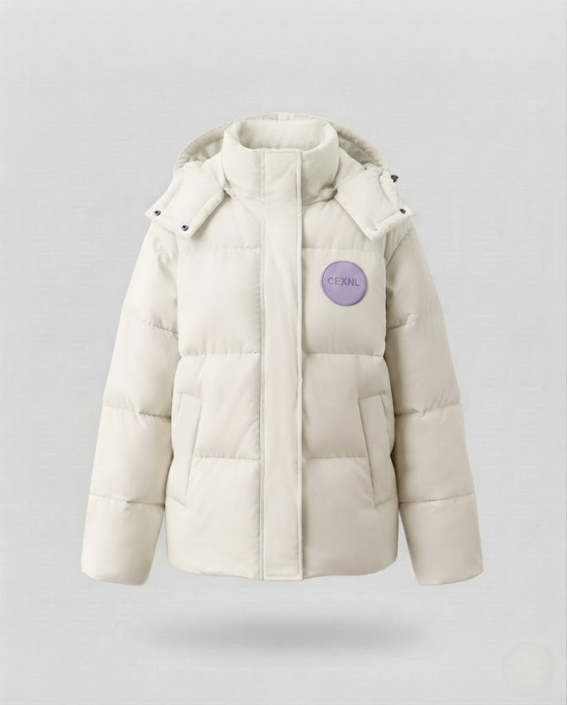 Damen übergroße kurze gesteppte Jacke mit hohem Stehkragen und dekorativer Patch-Applikation