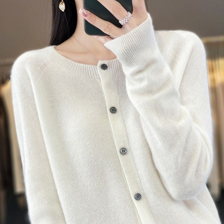 Echoarchiv | Merino Wollstrickjacke mit Rundhalsausschnitt und Langen Ärmeln