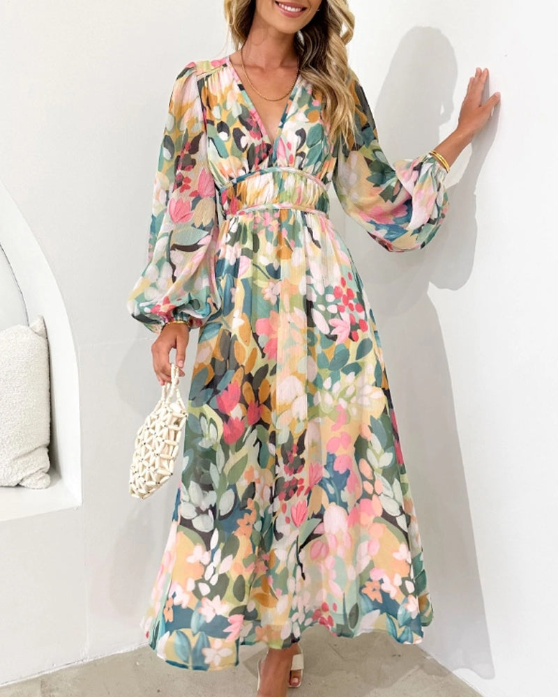 Echoarchiv | Elegantes Kleid mit Blumendruck und V-Ausschnitt