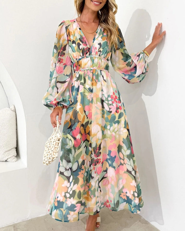 Echoarchiv | Elegantes Kleid mit Blumendruck und V-Ausschnitt