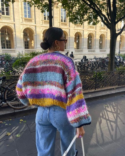 Gestreifte offene Strickjacke – Veloura