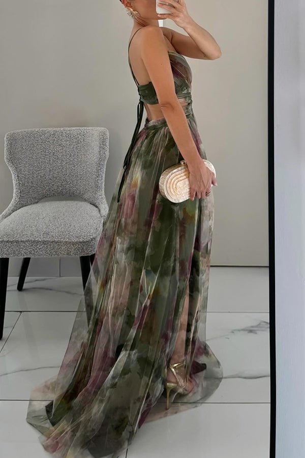 Echoarchiv | Elegante Maxikleid Im Schönem Blumenmuster