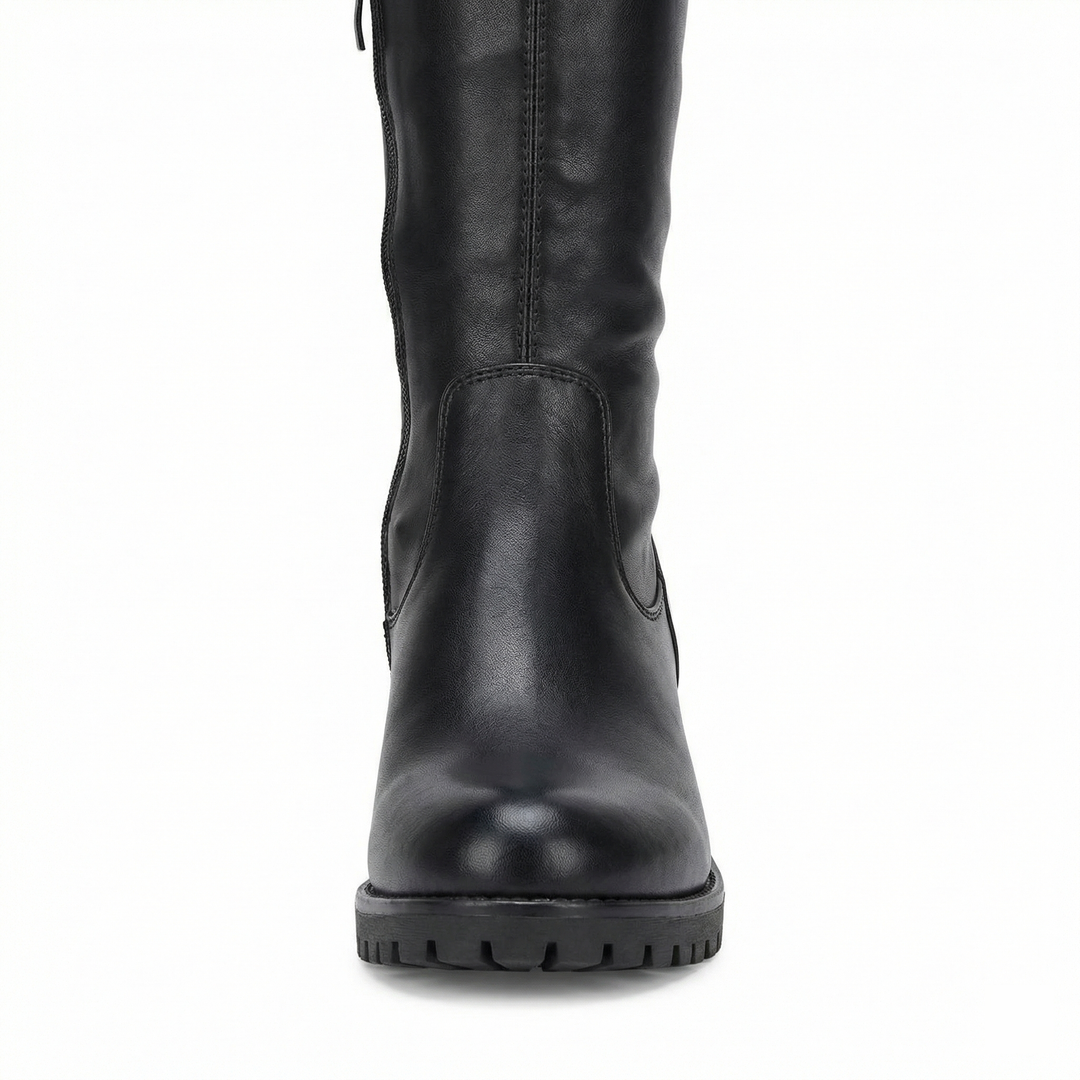 Echoarchiv | Flache Overknee-Stiefel aus für den Winter