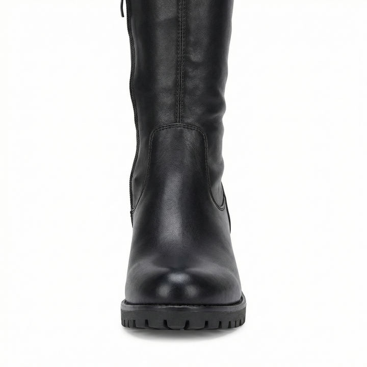 Echoarchiv | Flache Overknee-Stiefel aus für den Winter