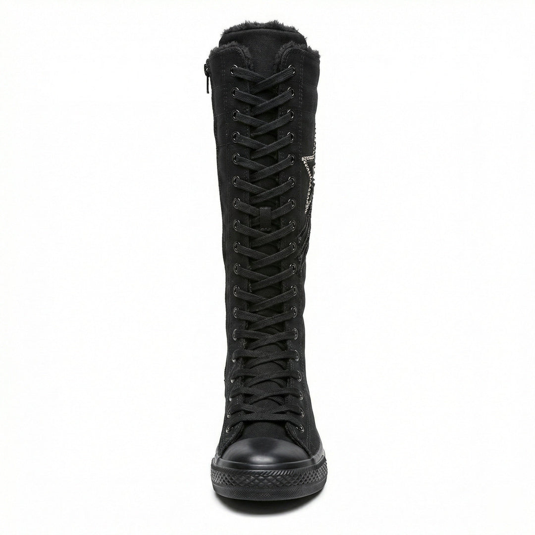 Echoarchiv - Schnürstiefel mit Quasten
