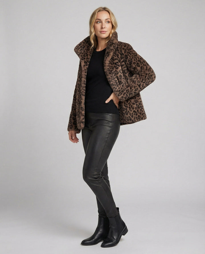Echoarchiv | Mantel - Kunstpelz - Oversized Fit - Reverskragen - Leopardenprint