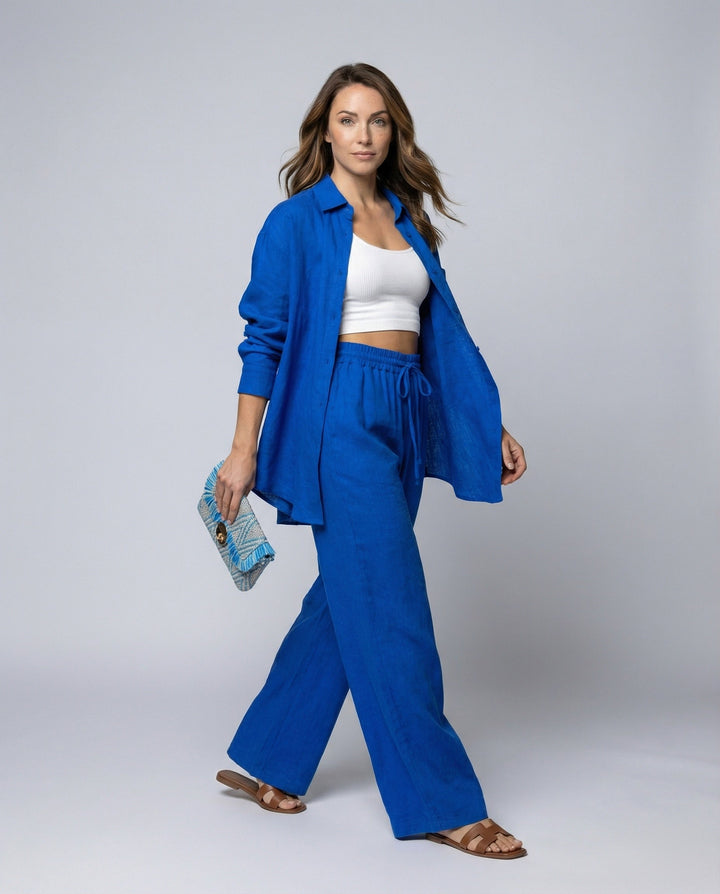 Damen Lässiges Leinen-Outfit mit weit geschnittenem Hemd und lockeren Hosen Echoarchiv