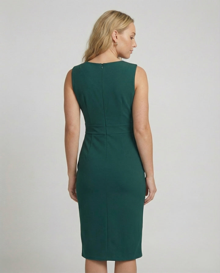Echoarchiv | Ärmelloses Kleid mit Hoher Taille