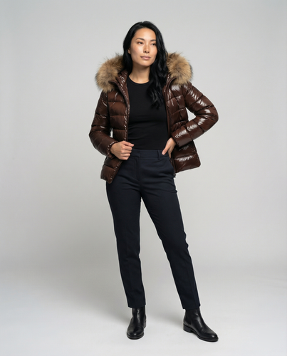 Damen Winterdaunenjacke mit abnehmbarer Kapuze und luxuriösem Fellkragen Echoarchiv