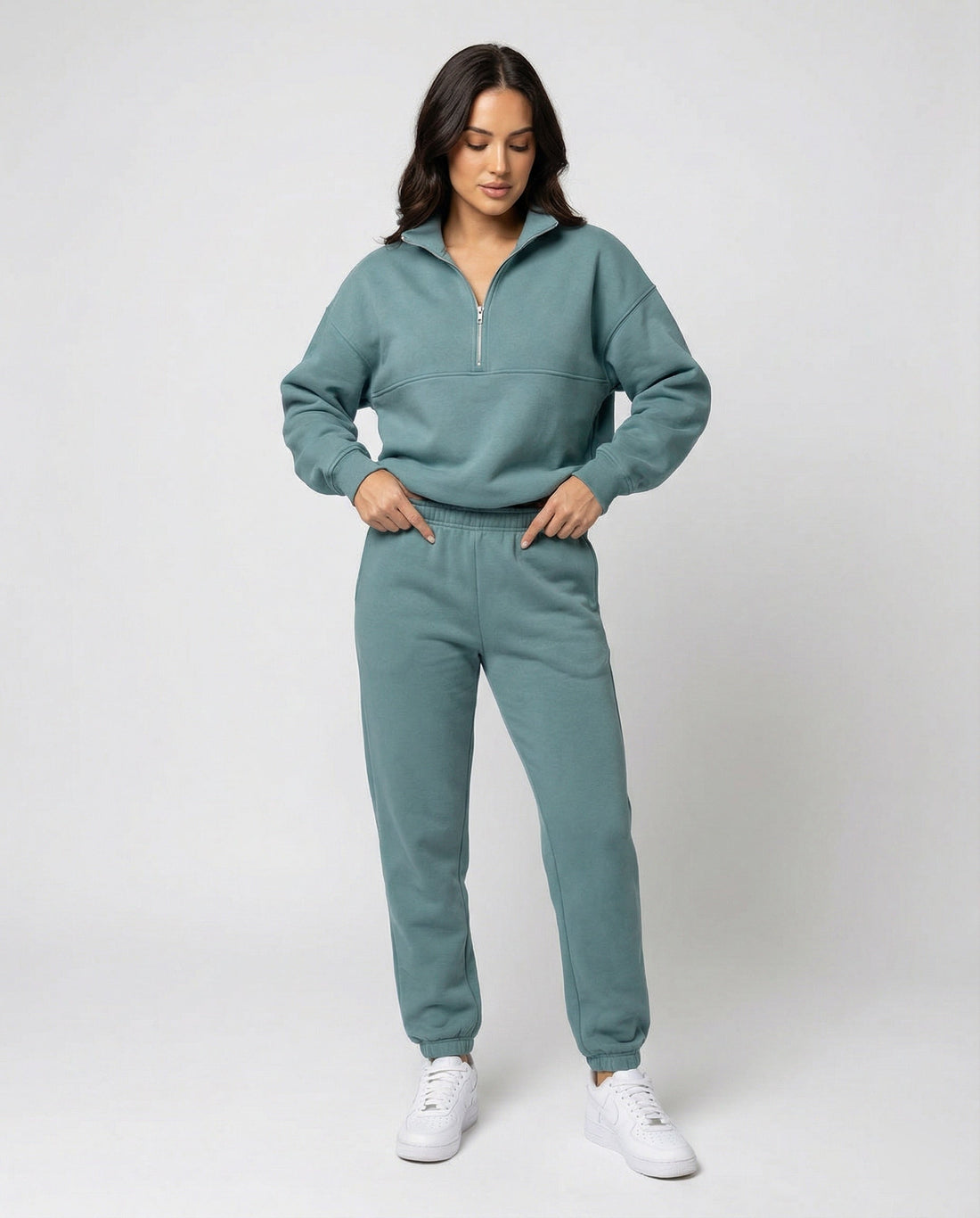 Jogginganzug Damen sportlich mit Zip-Hoodie und Jogginghose – Avérine