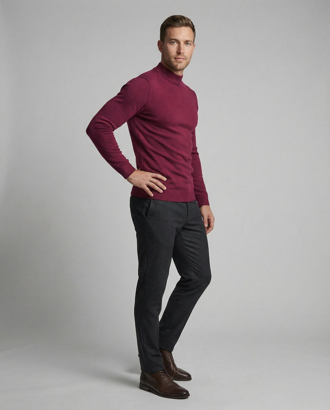 Herren eleganter Pullover mit Stehkragen Echoarchiv