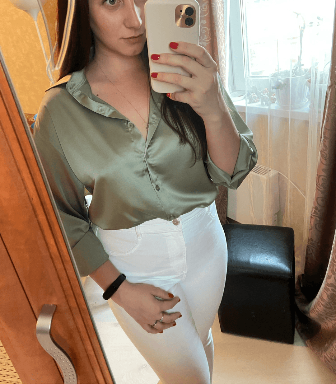 Echoarchiv | Geknöpfte Satin-Seidenbluse
