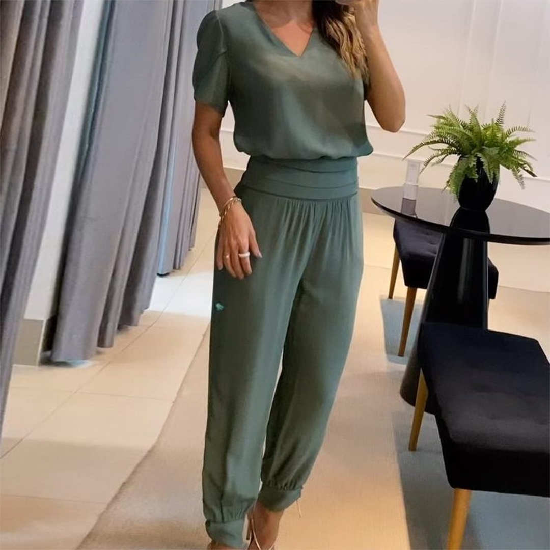 Echoarchiv | Eleganter Jumpsuit für gehobene Anlässe