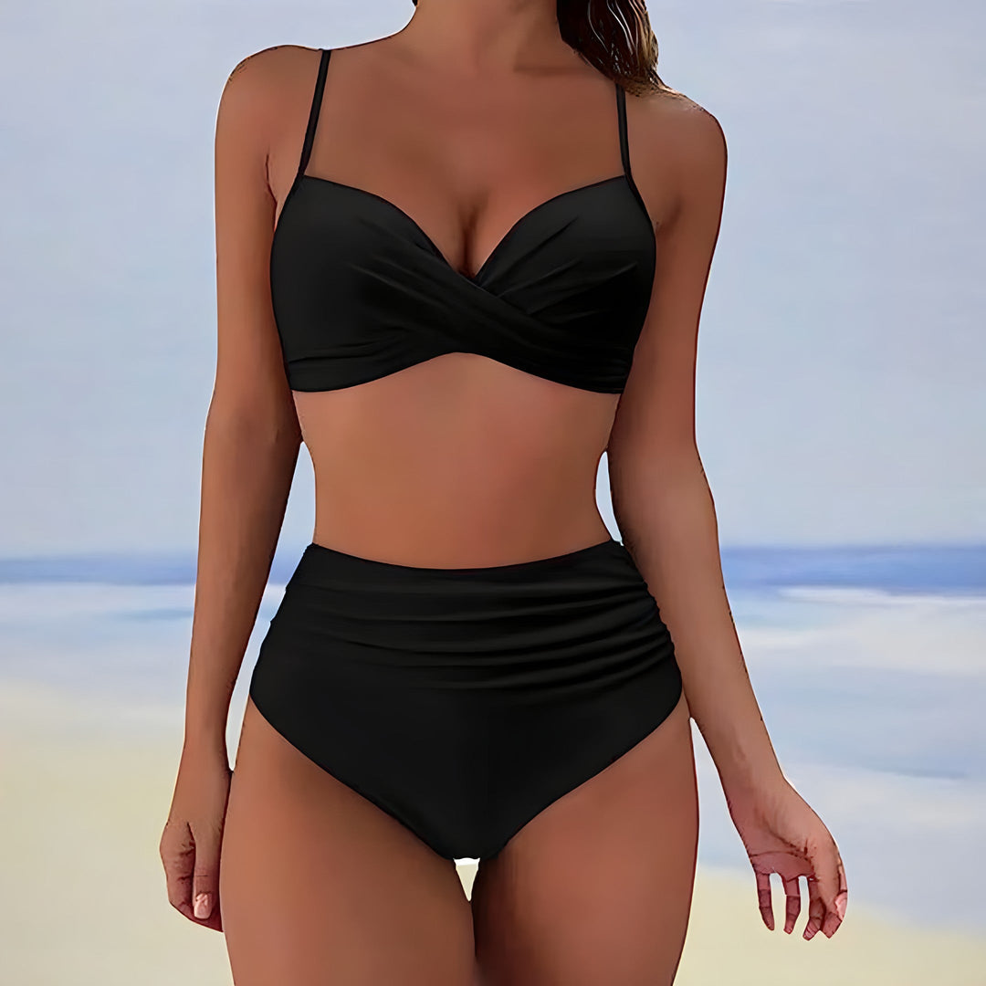 Echoarchiv | Stylischer High-Waisted Bikini
