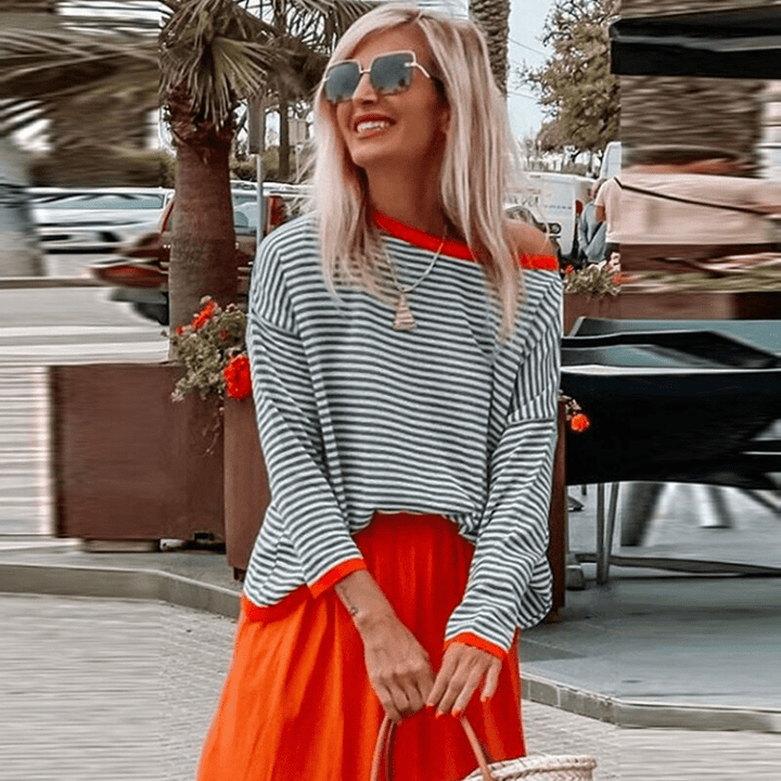 Echoarchiv | Lavigne - Blau Gestreifter Pullover Mit Orangefarbenem Rand