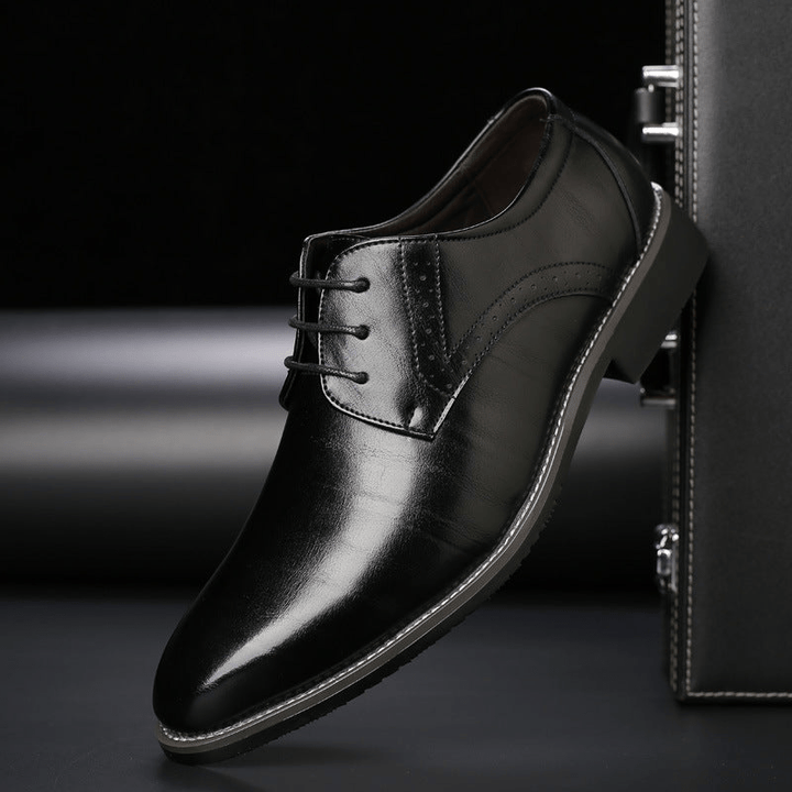 Echoarchiv | Stilvolle Herren Schuhe Schnürschuhe mit Brogue Details