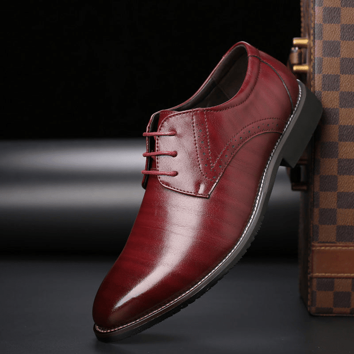 Echoarchiv | Stilvolle Herren Schuhe Schnürschuhe mit Brogue Details