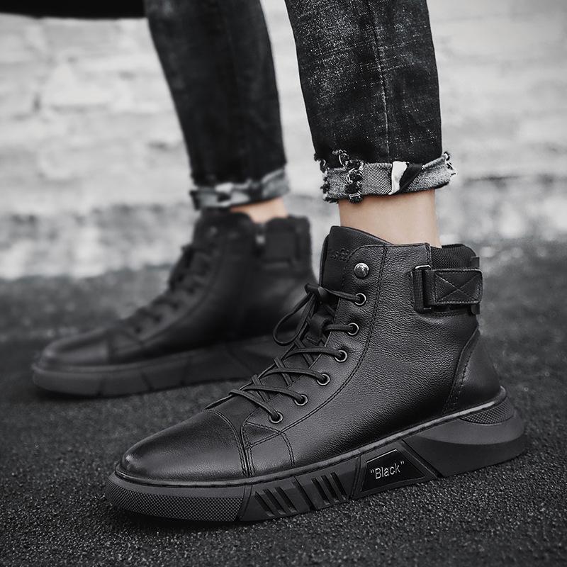 Robuste schwarze Herrenschuhe – Tavélo