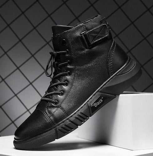 Robuste schwarze Herrenschuhe